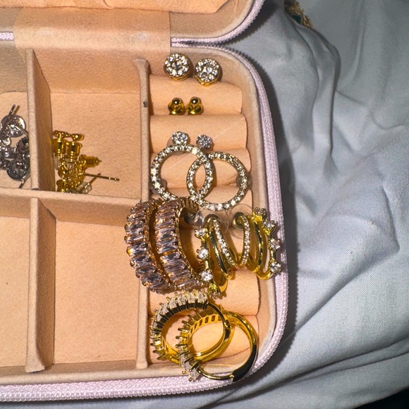 Elegant Gold and Silver Earring Set - Picture 1 of 4